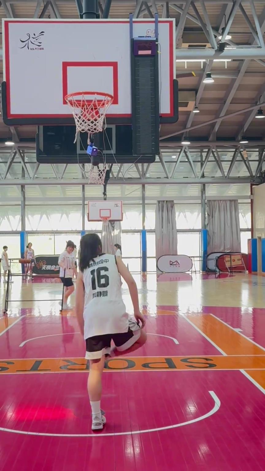 所以，你能摸高多少？