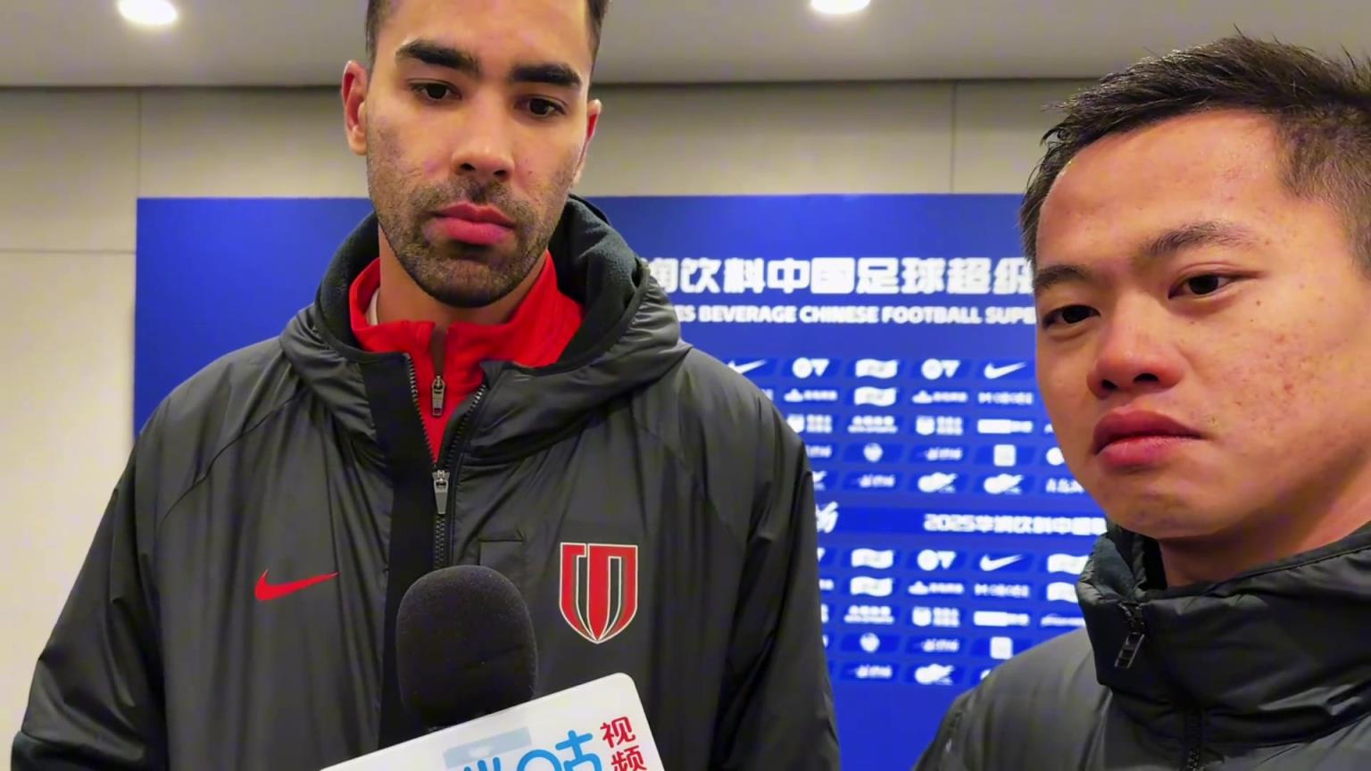 德?tīng)柤佣噘惡蟛稍L：主教練給了我很大信心，拿到3分的最重要的