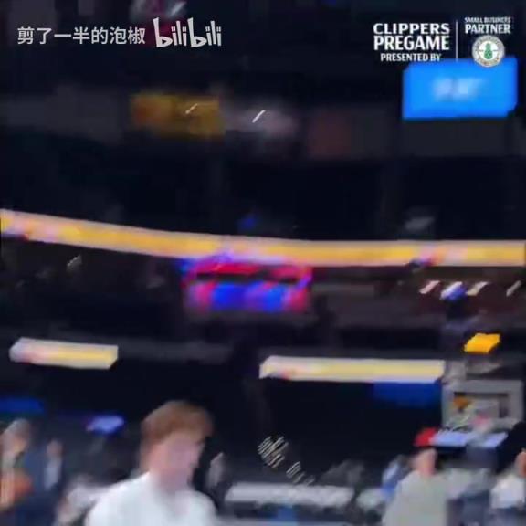 寶藏球員！你覺(jué)得小瓊斯能延續(xù)去年季后賽的亮眼表現(xiàn)嗎？