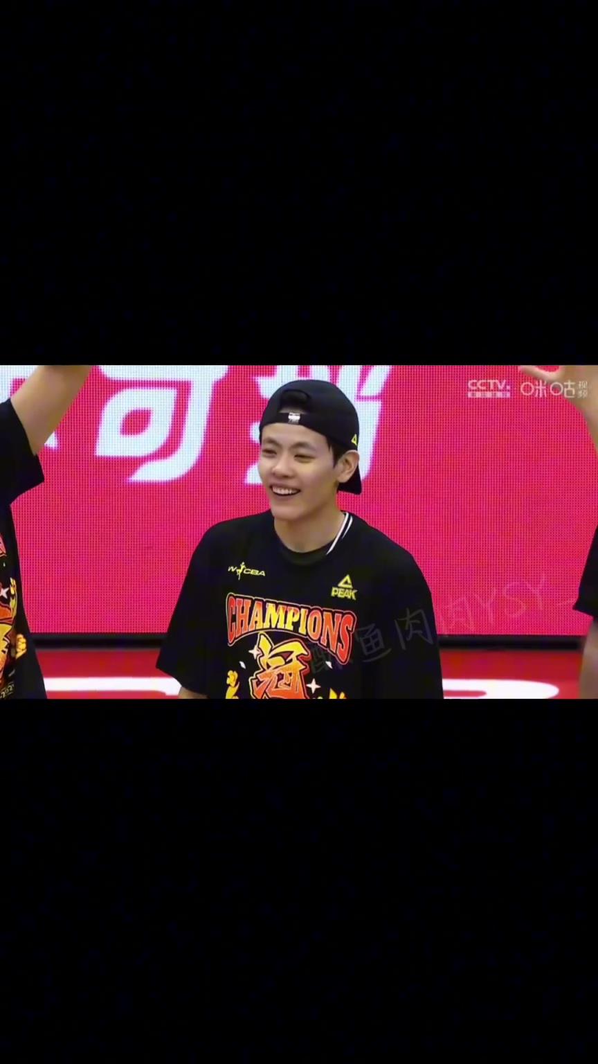 以小搏大以弱勝?gòu)?qiáng) ；從不被看好，到站到最高的領(lǐng)獎(jiǎng)臺(tái)...